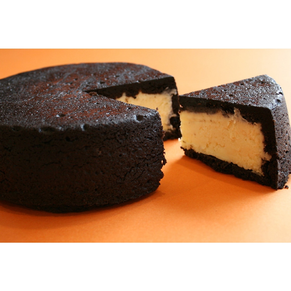 ちきりや まっ黒チーズケーキ 2枚目