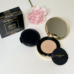 GUERLAIN パリュールゴールドクッションN 1枚目