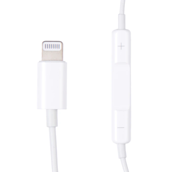 Apple Japan EarPods with Lightning Connector 2枚目