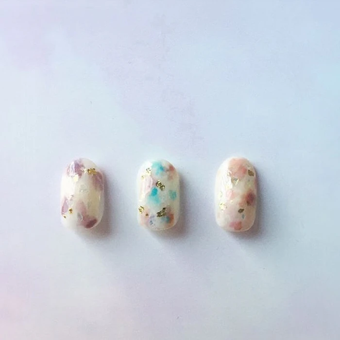 iro イロジェル 金箔 ネイルホイル 1枚目