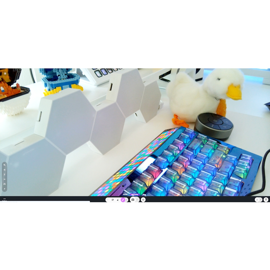 ベンキュージャパン BenQ ideaCam S1 Pro 高機能マルチユースWebカメラ LED 800万画素 フルHD ストリーミング WEB会議 三脚対応 ノイズキャンセリングマイク内蔵 オートフォーカス USBケーブル 手持ち操作 15倍拡大レンズ/リモコン付き 3枚目