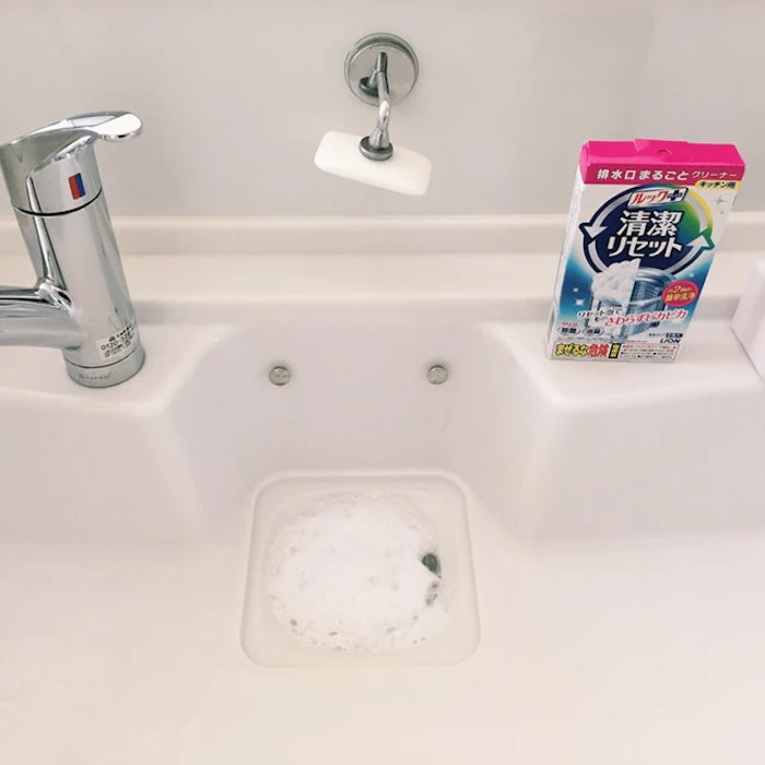 ライオン ルックプラス 清潔リセット 排水口まるごとクリーナー キッチン用 1枚目