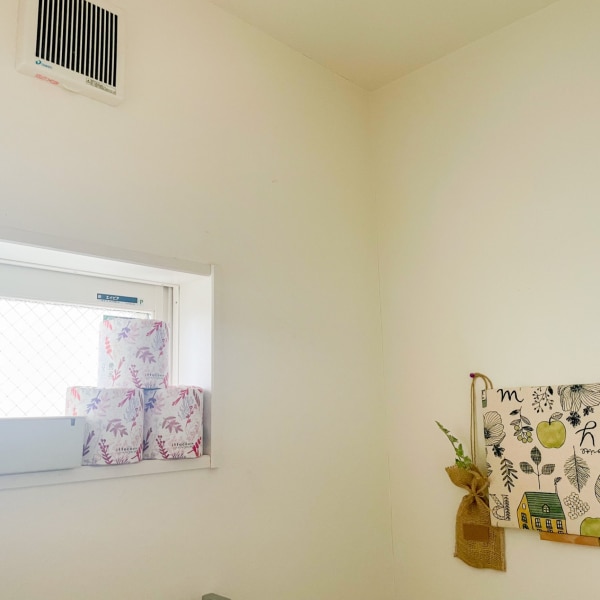 【公式】Comfy トイレットペーパー シングル 150m 芯なし 36ロール 3倍 長持ち 個包装 10150034 まとめ買い 箱買い イットコ スリム 業務用 ロング 倍巻 3倍巻き エコ 流せる包装紙 無漂白 再生紙 無香料 日本製 国産 [KS][送料無料] 3枚目