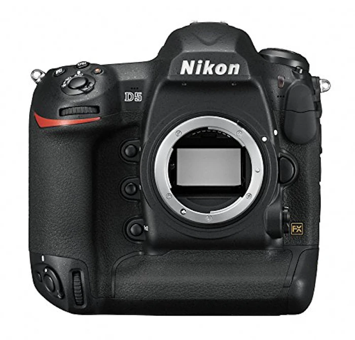 Nikon D6 ボディ 1枚目