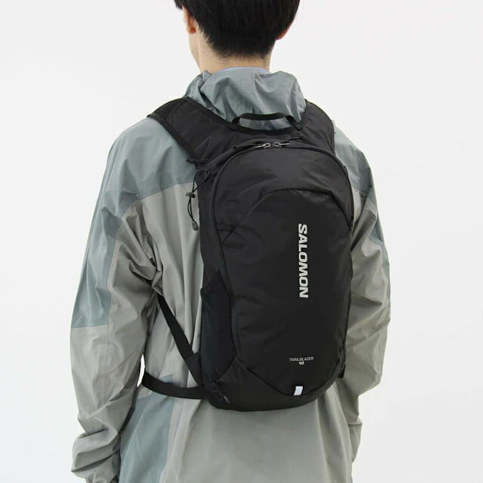 最大10%OFFクーポン 【8/24〜8/27】 サロモン トレイルブレイザー 10 10L BLACK/ALLOY LC2182900 トレッキング バックパック リュック SALOMON 4枚目
