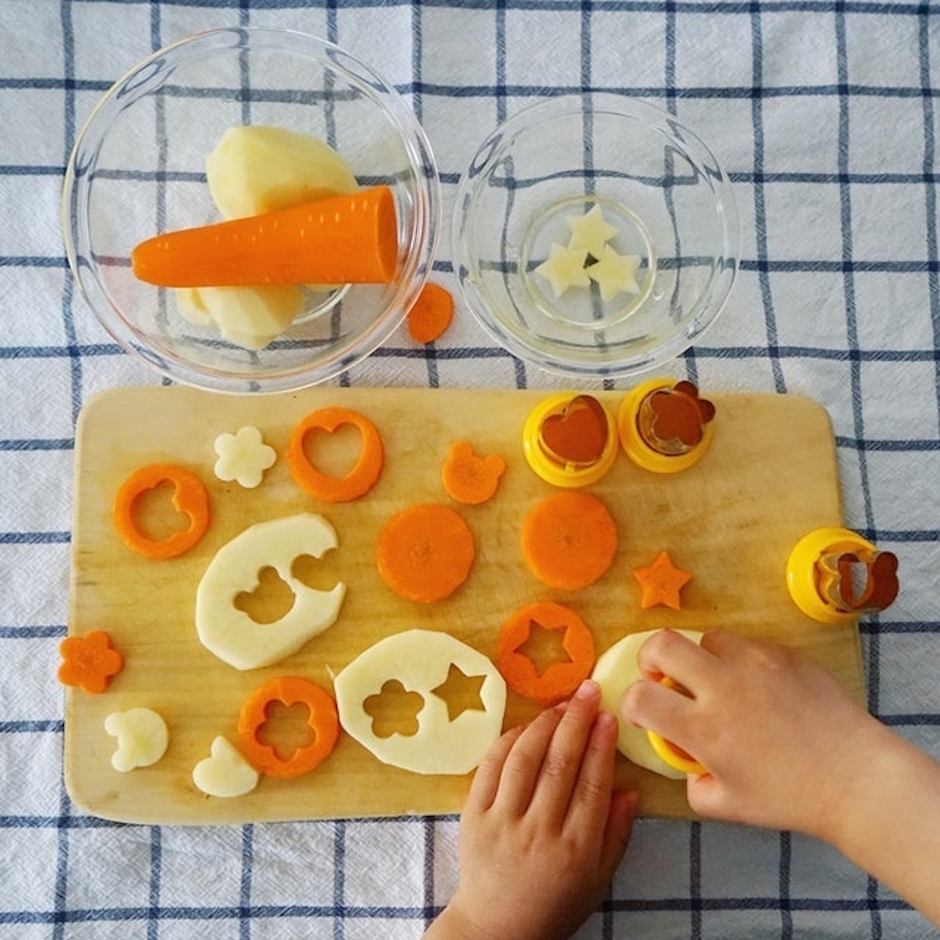 下村企販 レッツクッキング トントンぬきがた 4個 1枚目