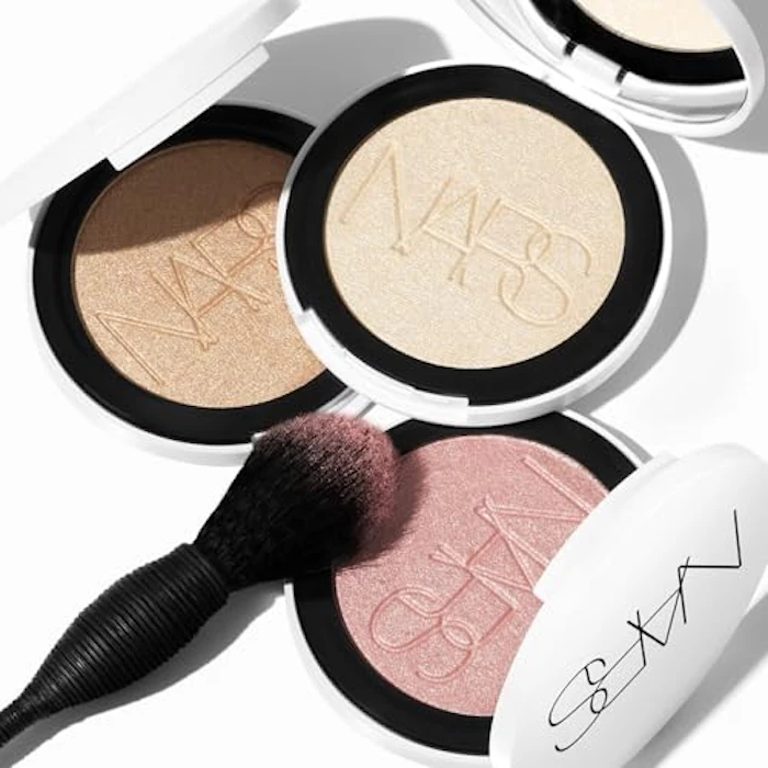 NARS ライトリフレクティング ルミナイジングパウダー 4枚目