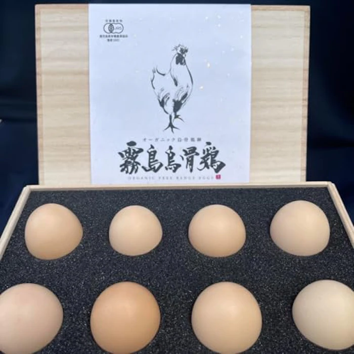 自然放牧場 お多福たまご 【桐箱入】オーガニック放牧卵「お多福たまご」8個入 4枚目