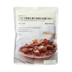 無印良品 素材を生かした ごろごろ野菜と豚ひき肉の大盛りカレー 1枚目