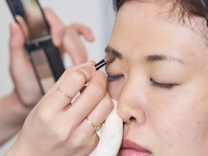 ヴィセ アイブロウパウダーの悪い口コミや評判を実際に使って検証レビュー Mybest