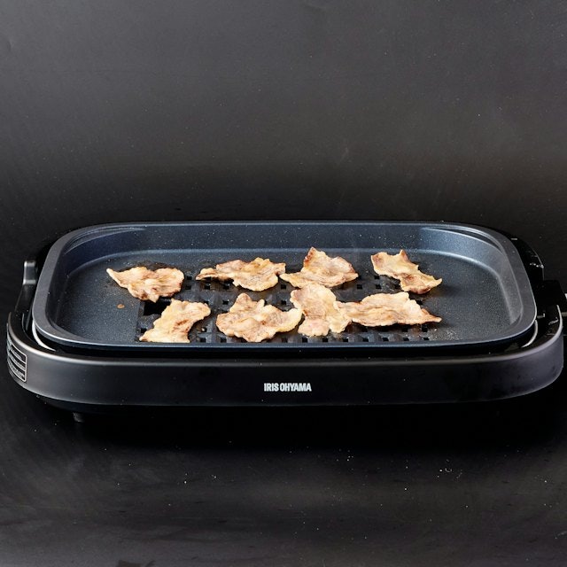 煙が気になる人にはアイリスオーヤマの網焼き風ホットプレート