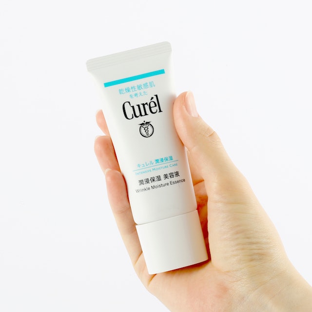 キュレル 潤浸保湿 美容液をレビュー！クチコミ・評判をもとに徹底検証