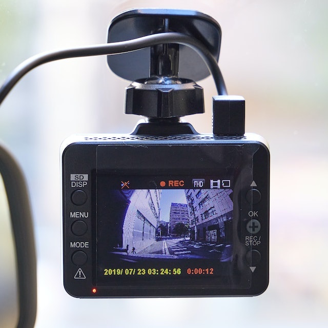 ユピテル ドライブレコーダー SN-ST3300Pの映像再生方法は?