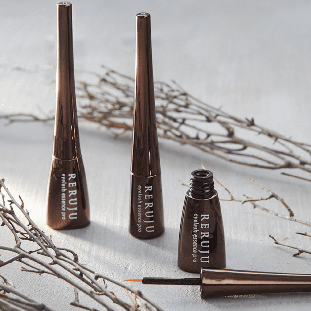 RERUJU アイラッシュエッセンス プロ 2ml 新品未使用品　　４本セット マツエク商材 | アイブロウ商材【THREE BEAUTYオンラインストア