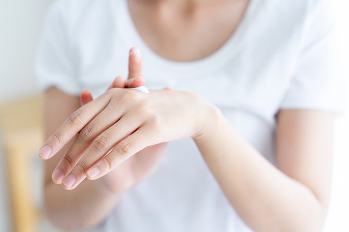 Dove すっきり毛穴ケアクレンジングバームの使い方は?