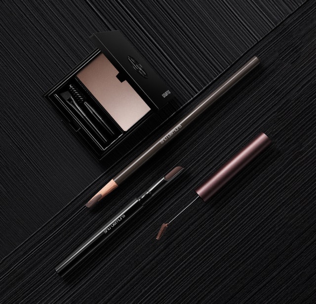 shu uemura ブローシェーダーの使い方は?