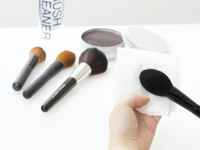 THREE フェイスブラシLのお手入れ方法は?