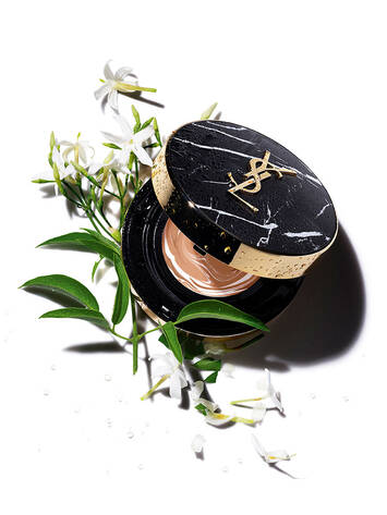 イヴサンローラン アンクル ド ポー マーブル エッセンス クリーム