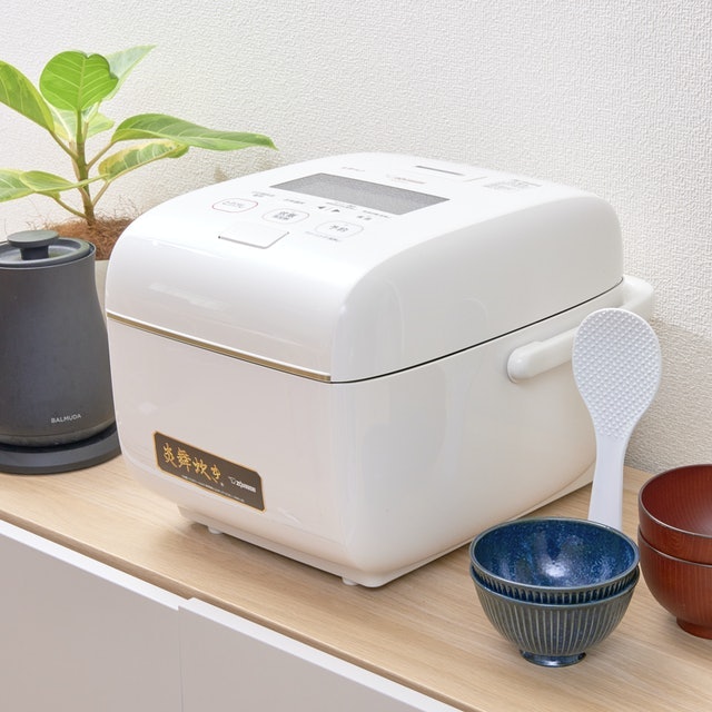 象印マホービンの高級モデル。ふっくら炊き上げる技術と、好みを学習する機能が特徴的