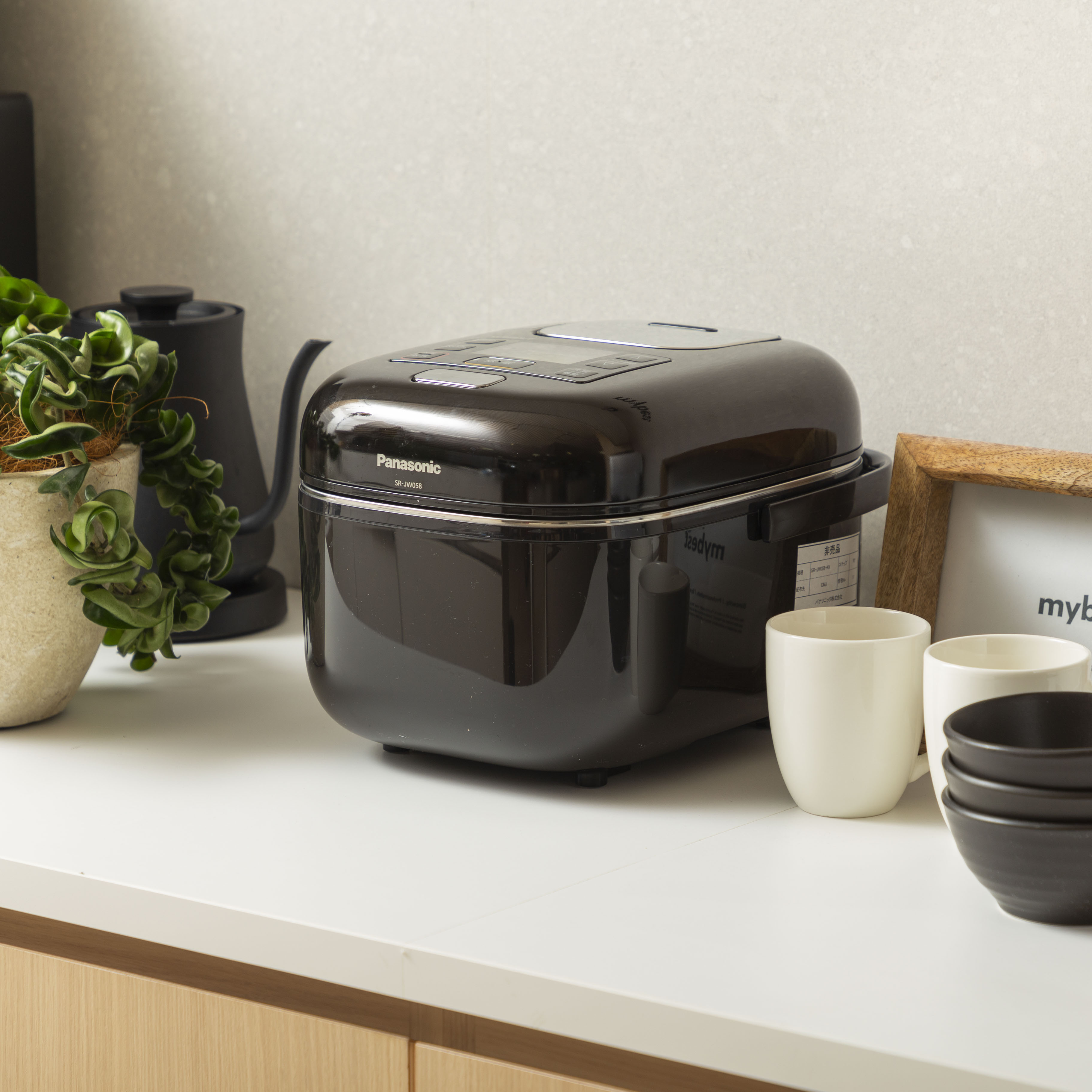 最終値下げ美品高級モデルwおどり炊きPanasonic 炊飯器 SR-JW058 パナソニック Wおどり炊き SR-JW058-W [豊穣ホワイト] 価格比較