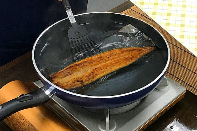 1尾約120g。湯煎や電子レンジで調理が可能