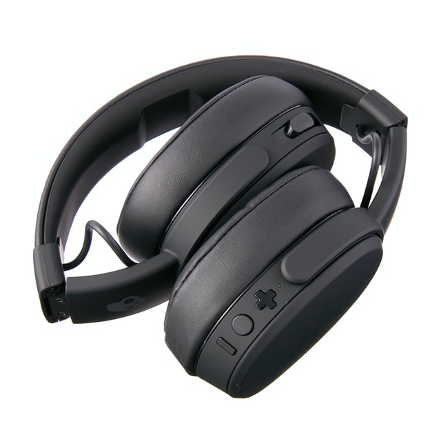 Skullcandy CRUSHER WIRELESSをレビュー！口コミ・評判をもとに徹底