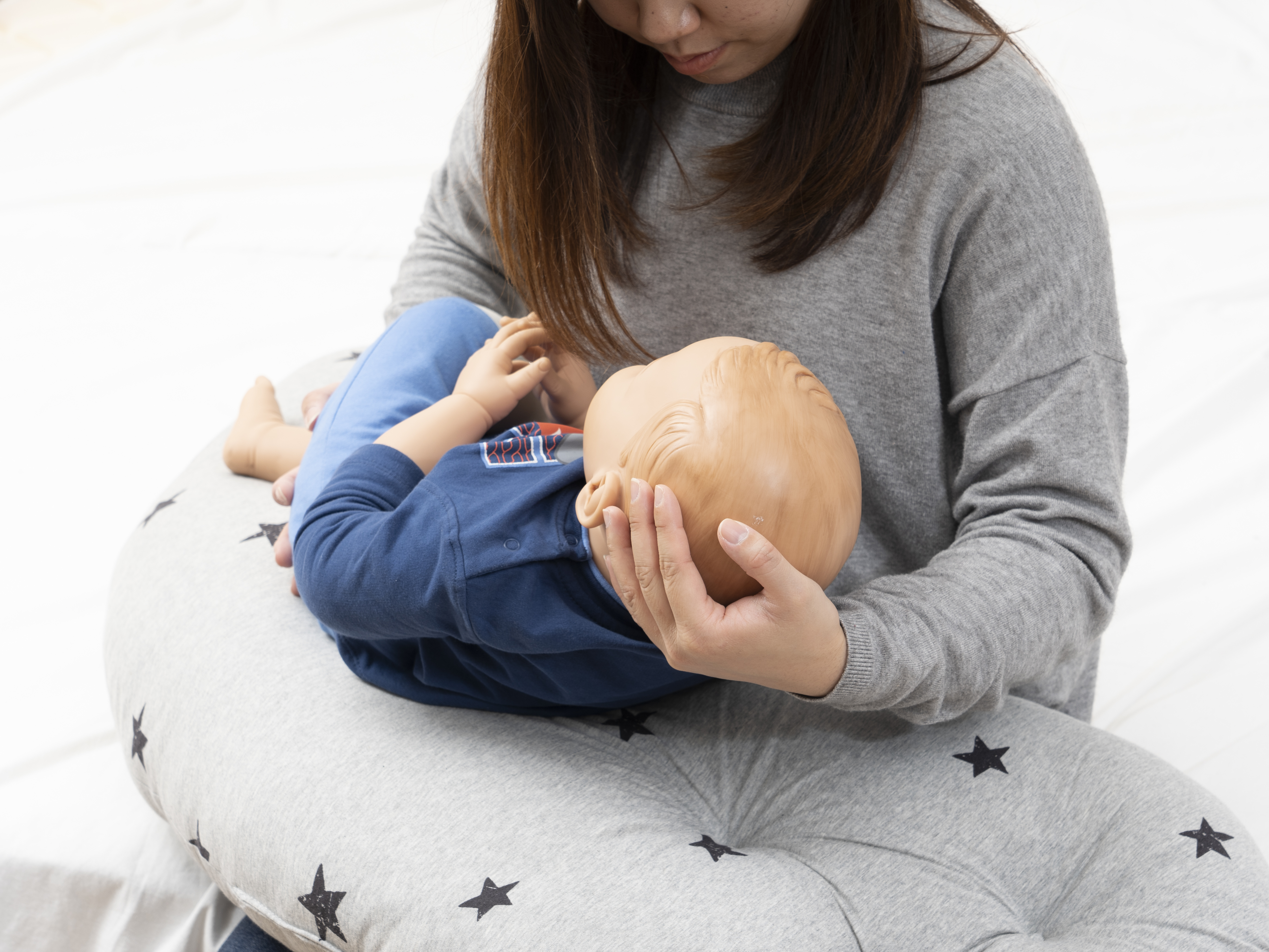 ベルメゾン 授乳クッションにもなる妊婦さんのための抱き枕を全14商品と比較 口コミや評判を実際に使ってレビューしました Mybest