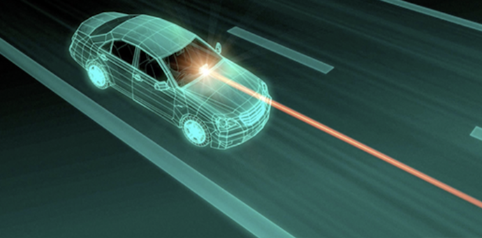 強・弱の2段階でレーザー光を受信。自車位置と取締機の距離感を把握しやすい