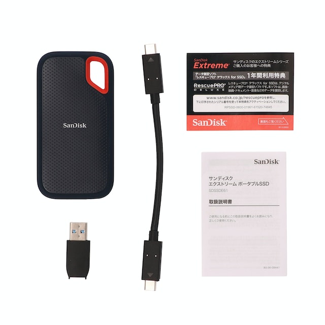 新品・未使用未開封SanDisk_SDSSDE61-4T00-J25 SDSSDE61-4T00-J25 外付けSSD USB-C＋USB-A接続 エクストリーム