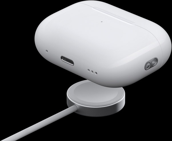 サイズは前モデルと同じ。豊富な充電方法に対応し、新たにストラップホールも搭載