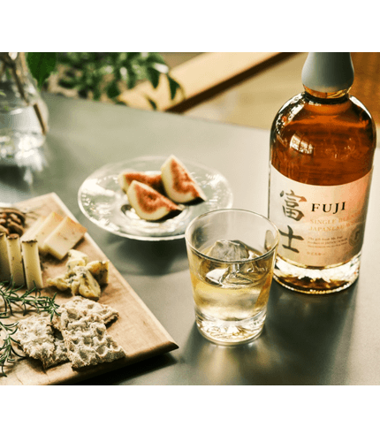 シングルブレンデッドジャパニーズウイスキー 富士をレビュー