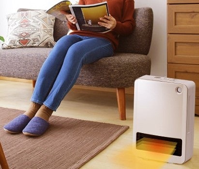 アイリスオーヤマの低価格セラミックファンヒーター。スイッチの切り忘れを防ぐ人感センサーが便利
