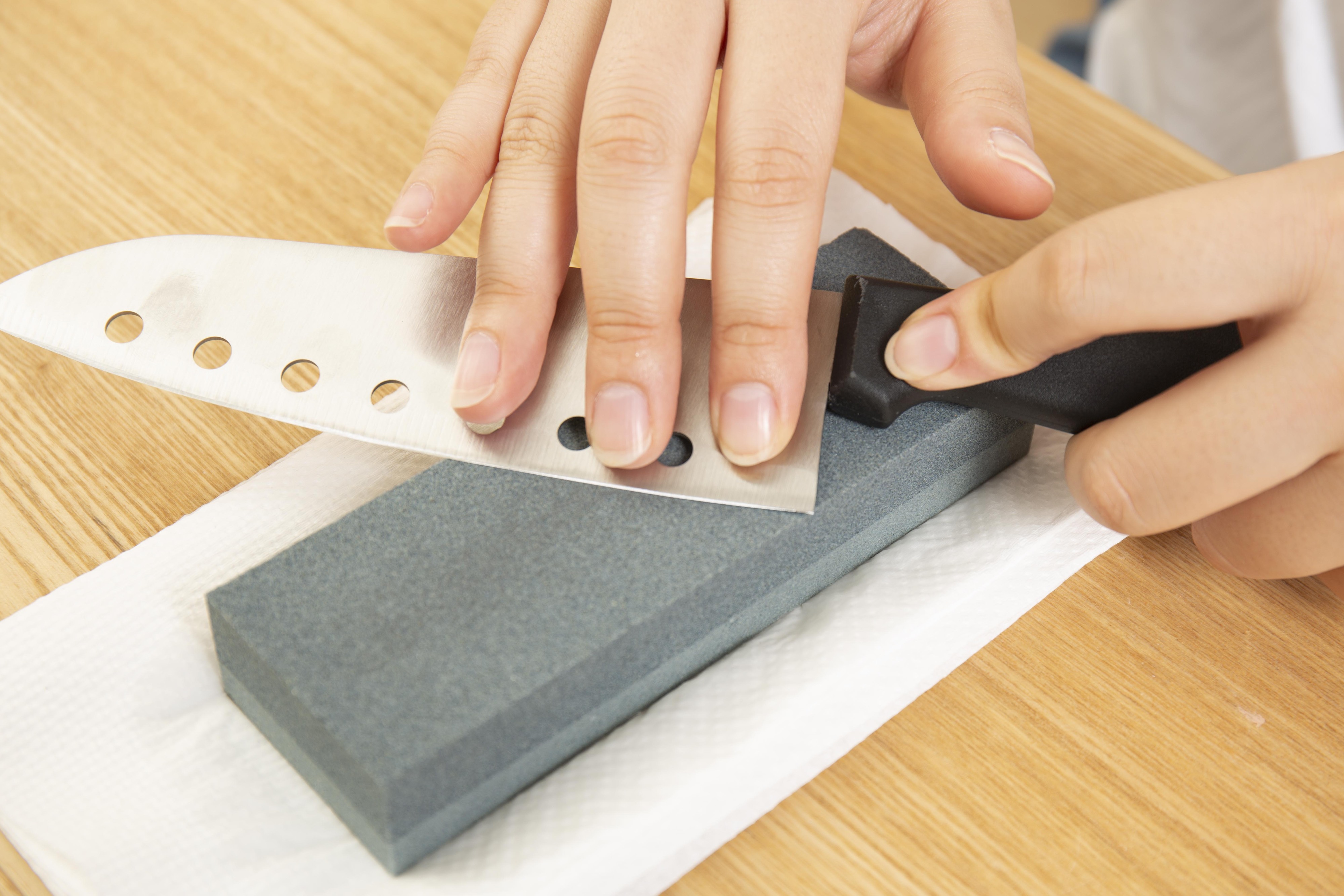 ダイソー 両面包丁砥石を他商品と比較 口コミや評判を実際に使ってレビューしました Mybest