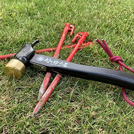 柄のカラーやヘッドの素材は組み合わせ自由。自分だけの1本を作れる