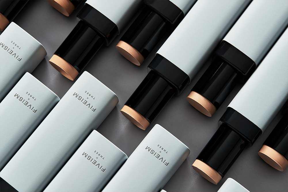 値下げ❗️THREE メンズ　 ネイキッドコンプレクション バー　8本 値下げ❗️THREE メンズ ネイキッドコンプレクション バー 8本 FIVEISM