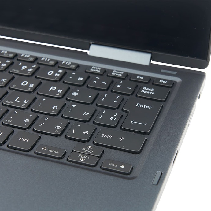 2022年秋冬モデル。CPUに第12世代インテル Core i5を搭載したコンバーチブルタイプ