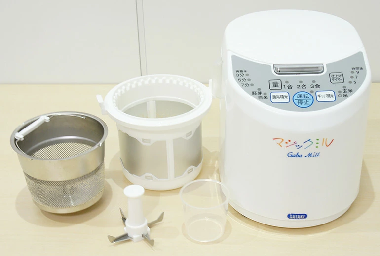 サタケ 家庭用精米機 マジックミル RSKM3Dを全11商品と比較！口コミや評判を実際に使ってレビューしました！ | mybest