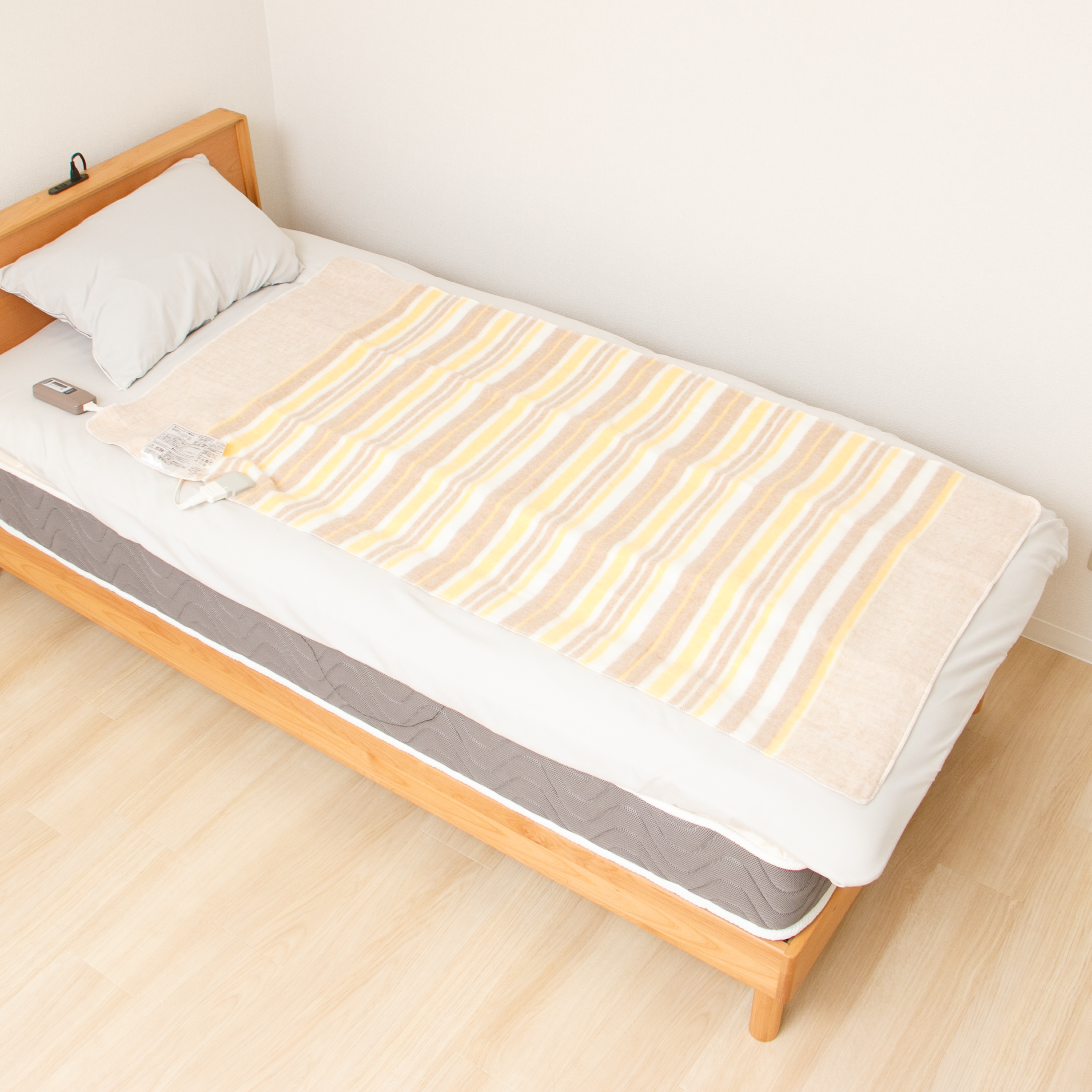 日立 電子コントロール敷毛布 HLM-102SSをレビュー！クチコミ