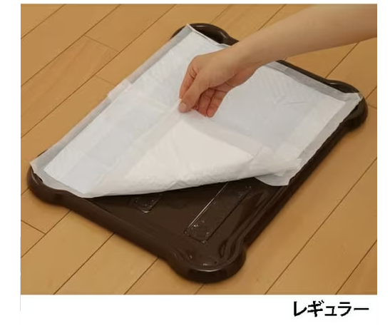粘着剤でシーツを固定。繰り返し水洗いして使用できる