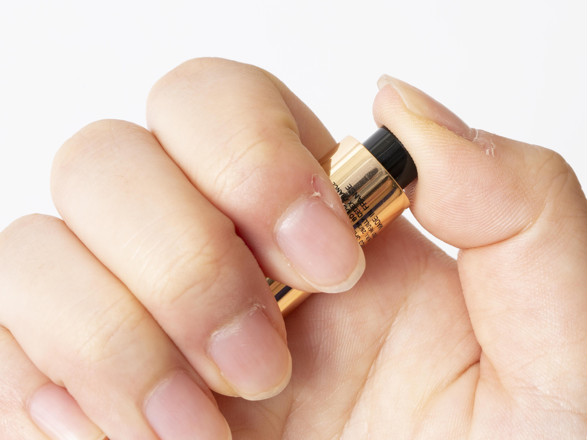 イヴサンローラン ラディアント タッチを他商品と比較 口コミや評判を実際に使ってレビューしました Mybest