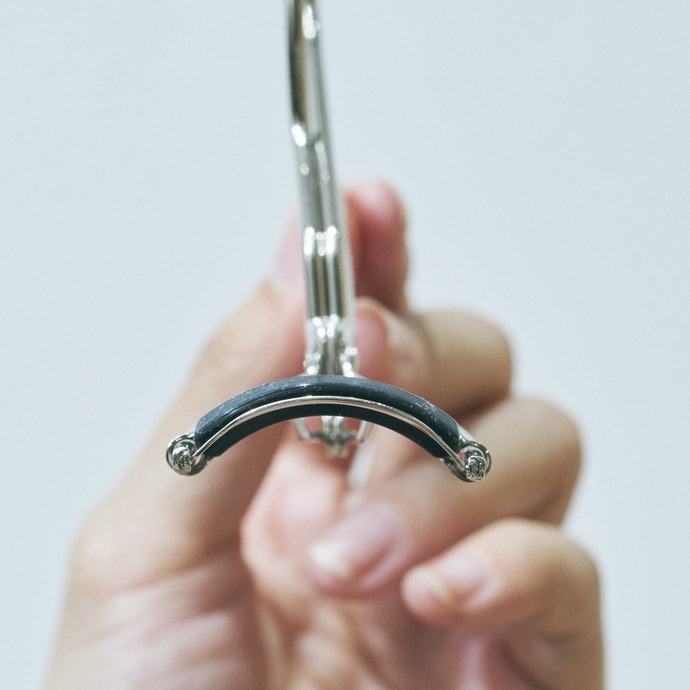 ケイト アイラッシュカーブナーを他商品と比較 口コミや評判を実際に使ってレビューしました Mybest