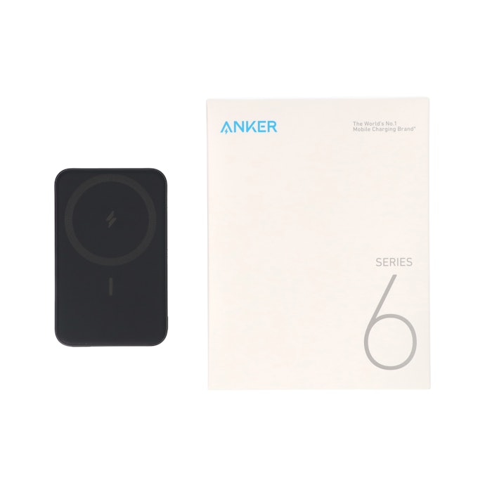 容量は5,000mAh。ワイヤレス時の最大出力は7.5Wとパワフル