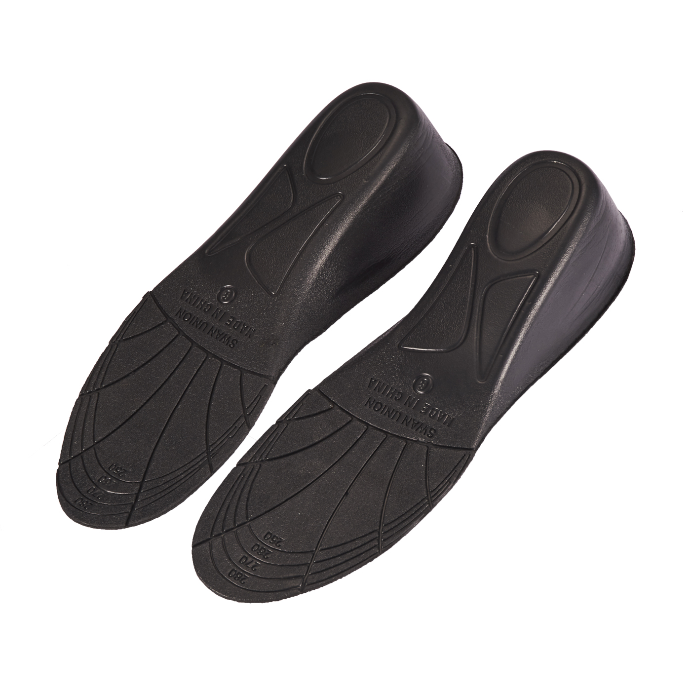 自分の靴のサイズにカットして自由に調整可能