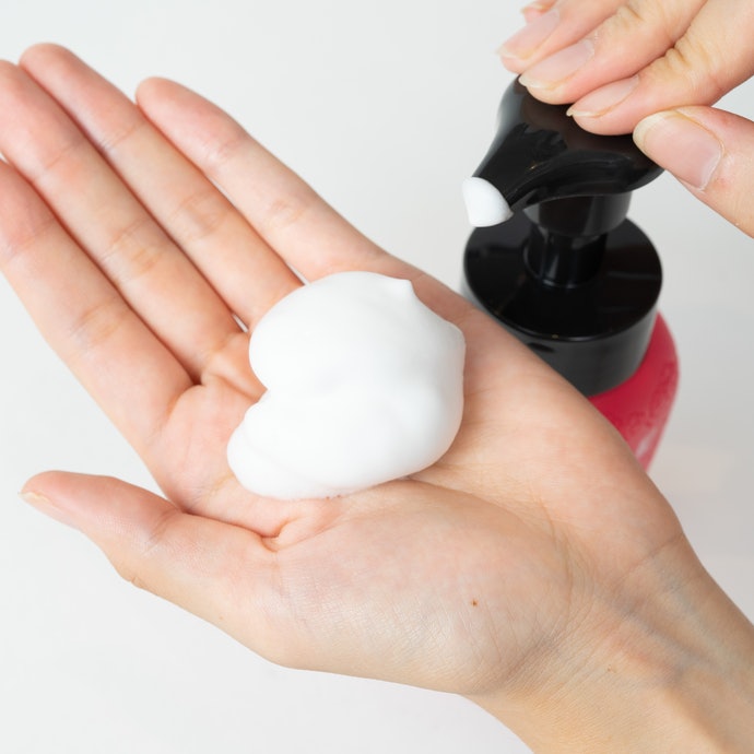 いち髪 ゆるふわウェーブもどし和草フォームを全24商品と比較 口コミや評判を実際に使ってレビューしました Mybest