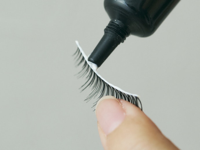 Loujene つけまのりを全12商品と比較 口コミや評判を実際に使ってレビューしました Mybest