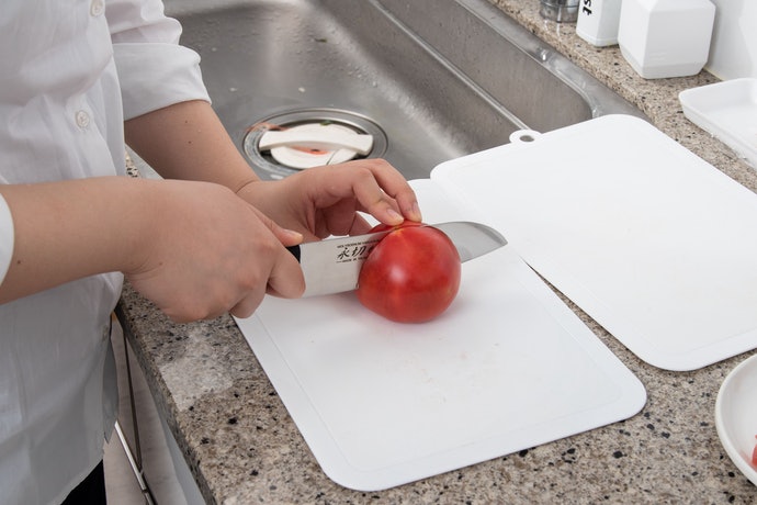 アーネスト三徳包丁 永切れ王を他商品と比較 口コミや評判を実際に使ってレビューしました Mybest