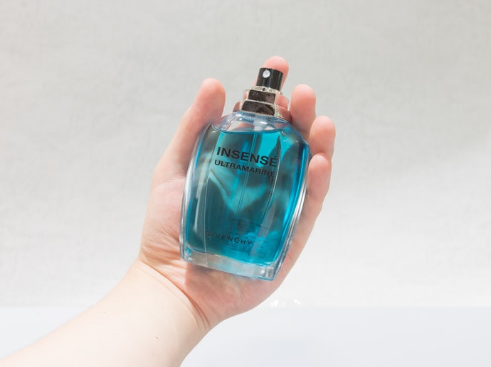 Givenchy ジバンシィ ウルトラマリンを全60商品と比較 口コミや評判を実際に使ってレビューしました Mybest