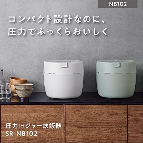 コンパクトで場所を取らない形状。お手入れは2パーツのみ