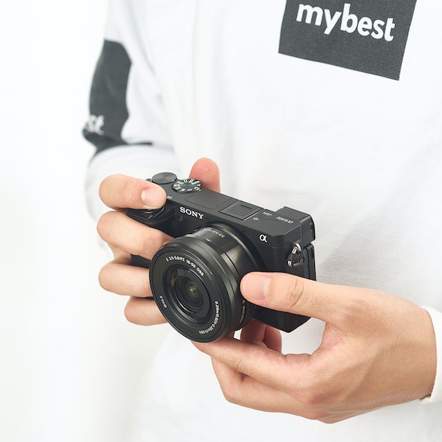 SONY α6400 パワーズームレンズキット ILCE-6400Lをレビュー SONY α6400 パワーズームレンズキット ILCE-6400Lをレビュー
