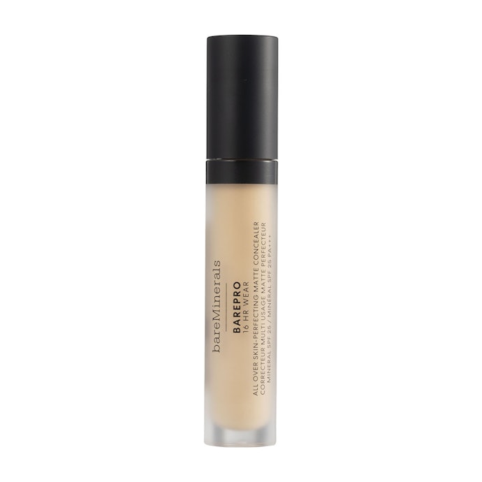 Orveon Group bareMinerals ベアプロ 16HR オールオーバー コンシーラーは他のくまを隠すコンシーラーとどう違うの?